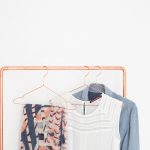 10 idées pour fabriquer un portant à vêtements